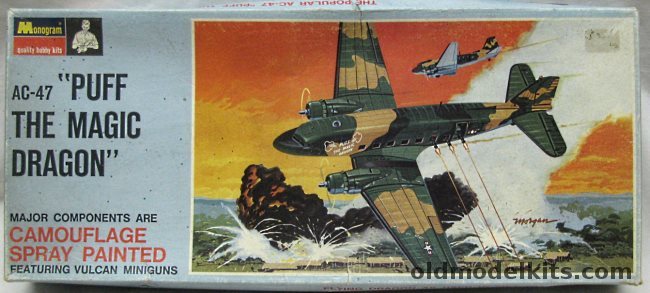 Monogram 1/90 AC-47 Puff The Magic Dragon with Factory Camouflage Paint - Blue Box Issue, PA148 plastic model kit